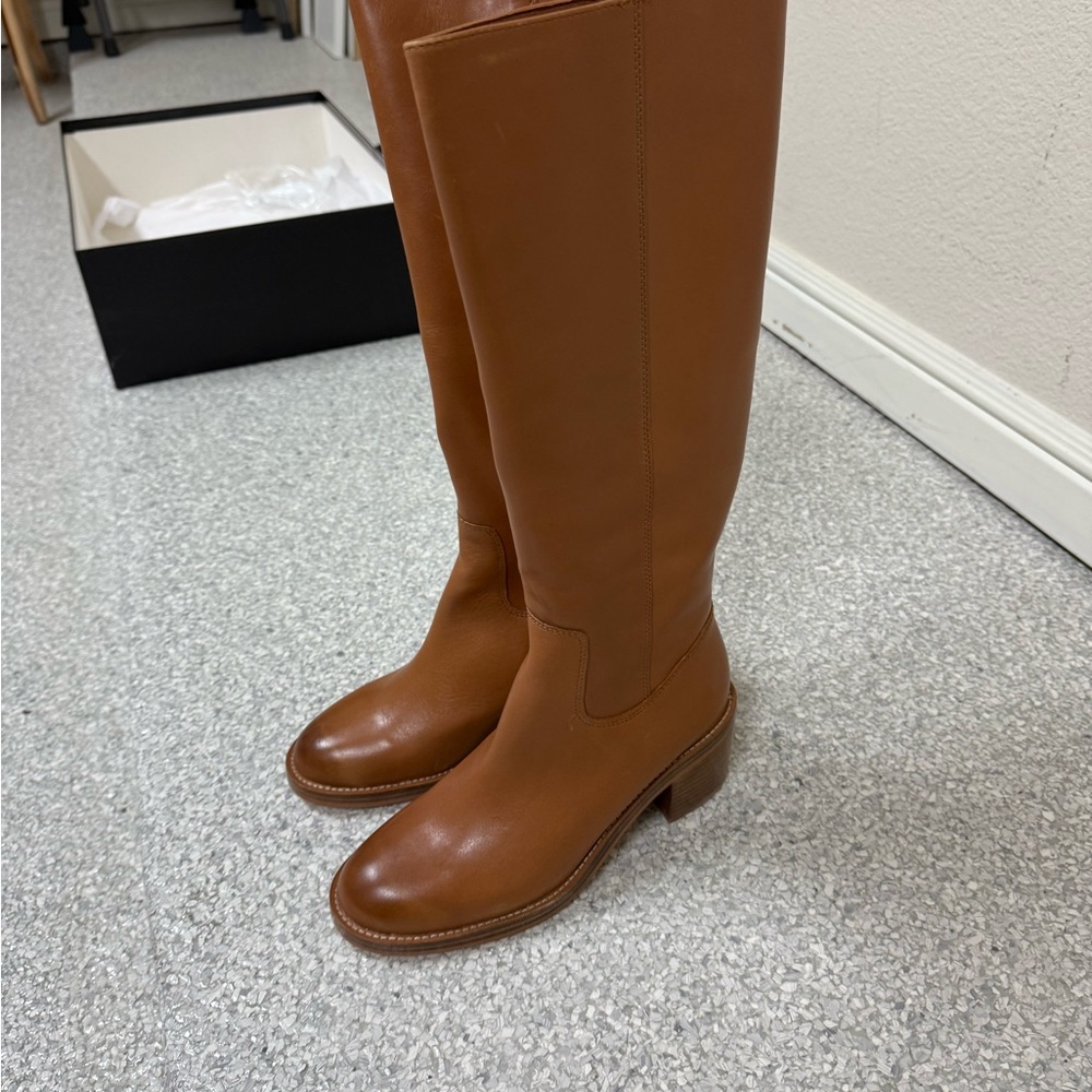NWT - Knee-high stacked-heel boots in leather - Size 8.5 - Picture 2 of 5